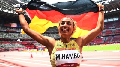 Μαλάικα Μιχάμπο: Κατέκτησε χρυσό μετάλλιο στο μήκος στο τελευταίο της άλμα!