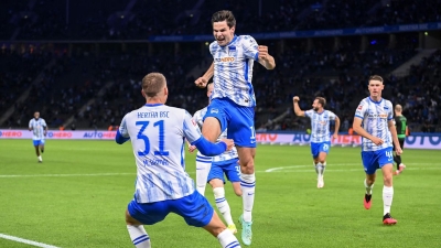 Χέρτα - Γκρόιτερ Φιρτ 2 - 1: Νίκη με ανατροπή και... σούπερ Εκελενκάμπ