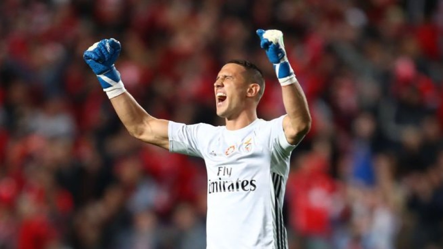 Ο Άγιαξ δίνει «μάχη» με τον χρόνο για τον Βλαχοδήμο, προσφέροντας 12 εκατ. ευρώ!