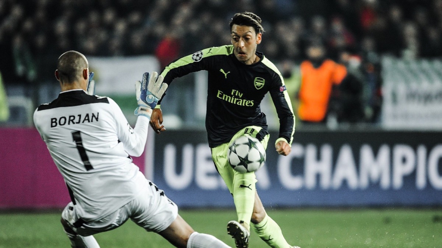 Επτά χρόνια από το κορυφαίο γκολ του Εζίλ που είδαμε ποτέ: «Μας λείπει πολύ, τι μυαλό είχε…!»