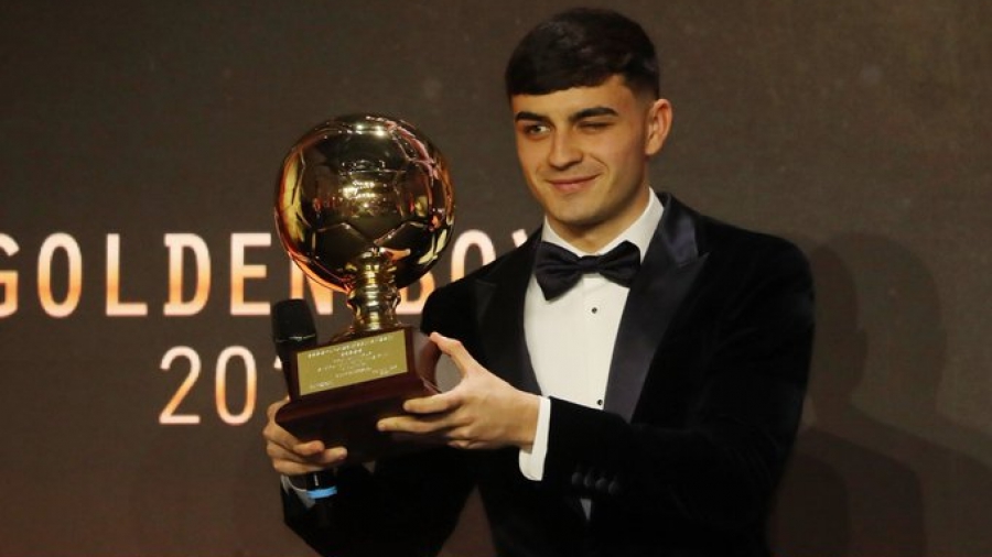 Golden Boy 2021: Παρέλαβε το βραβείο του ο Πέδρι - «Είμαι στην ομάδα που αγαπώ!» (video)