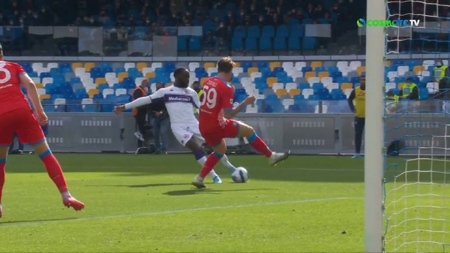 Νάπολι – Φιορεντίνα 1-2: Άμεση απάντηση στο γκολ του Μέρτενς από τον Ικονέ (video)