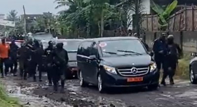 Ο Εμπαπέ έφτασε στο πατρικό του συνοδεία… στρατού υπό τον φόβο απαγωγής! (video)