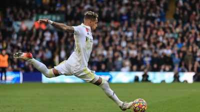 Ο Ραφίνια… λύτρωσε τη Λιντς στις καθυστερήσεις!