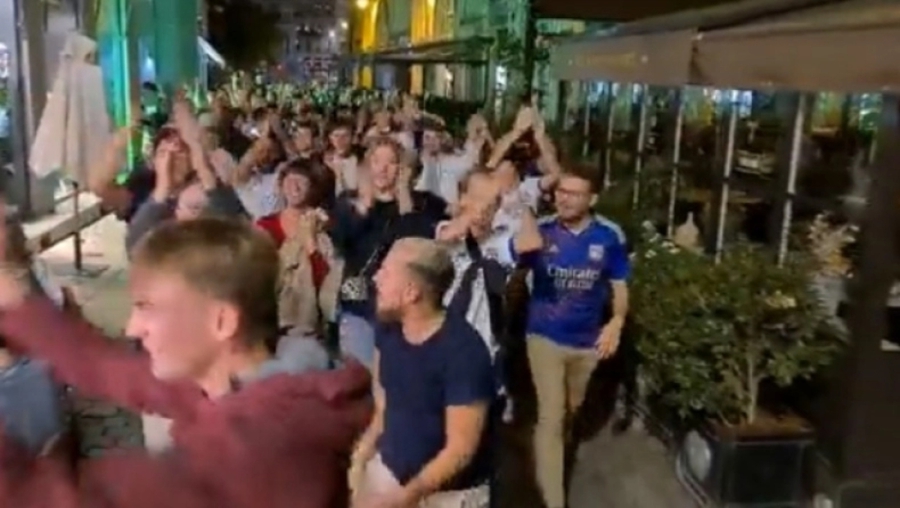 Οι οπαδοί της Λυών πανηγύρισαν έξαλλα τη νίκη του Μπενζεμά στη Χρυσή Μπάλα! (video)