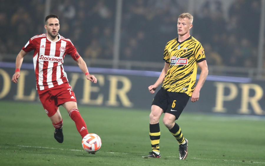 Γιόνσον για Ολυμπιακό: «Τους είχαμε μακριά από την περιοχή μας για 50 λεπτά και πέτυχαν ένα τυχαίο γκολ»