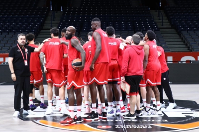 Ο Κουίνσι Έισι στο BN Sports: «Έχω θέση πρώτης σειράς σε κάθε ματς – Πιο ενθουσιασμένος ο Πρίντεζης» (video)