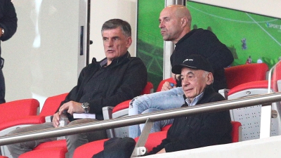 Ολυμπιακός: Στο Γ. Καραϊσκάκης ο Μεντιλίμπαρ, παρακολουθεί τη νέα του ομάδα