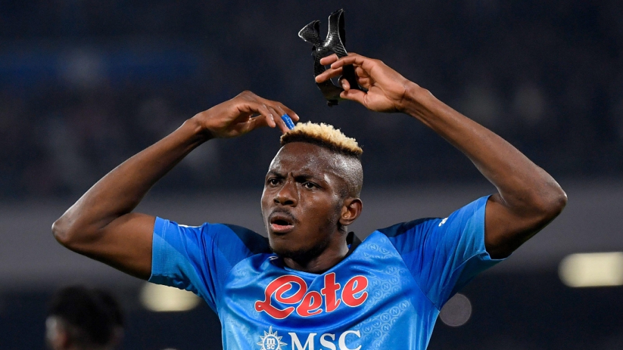 Νάπολι - Ρόμα 1-0: Ο Οσιμέν... ζωγράφισε και έδωσε το προβάδισμα στους «παρτενοπέι» (video)