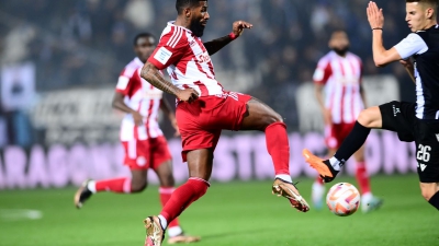 ΠΑΟΚ - Ολυμπιακός 0-1: Ο Σαμασέκου «κλείδωσε» την τρίτη θέση για τους Πειραιώτες