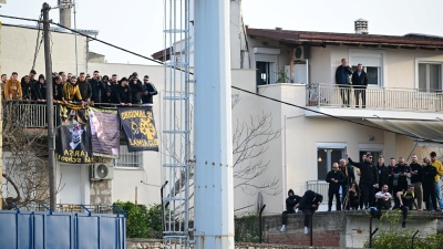Αθώοι όλοι οι οπαδοί της ΑΕΚ που συνελήφθησαν στη Λαμία!