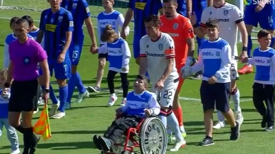 Ο μικρός Γιάννης πήγε στη Λαμία και βγήκε με τον Σβαμπ στον αγωνιστικό χώρο!