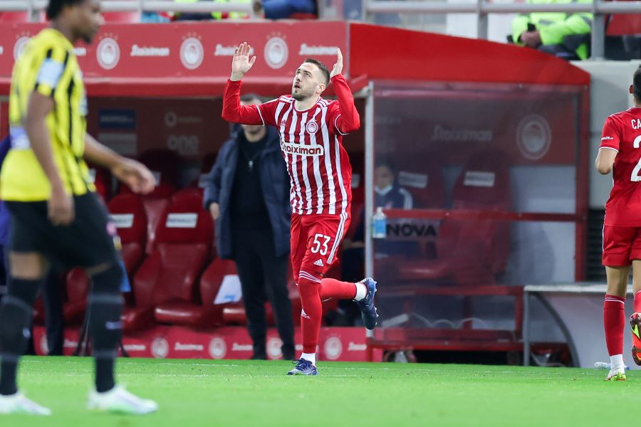 Κώστας Φορτούνης: «Ερυθρόλευκο» χαμόγελο μετά από 284 μέρες…