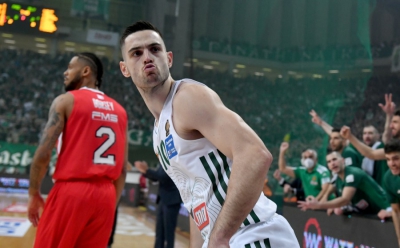 Παναθηναϊκός - Ολυμπιακός: Back-to-back τρίποντα από τον Παπαπέτρου (video)