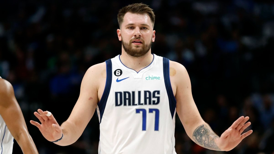 NBA: Με… οδοστρωτήρα Ντόντσιτς οι Μάβερικς επικράτησαν των Θάντερ! (video)