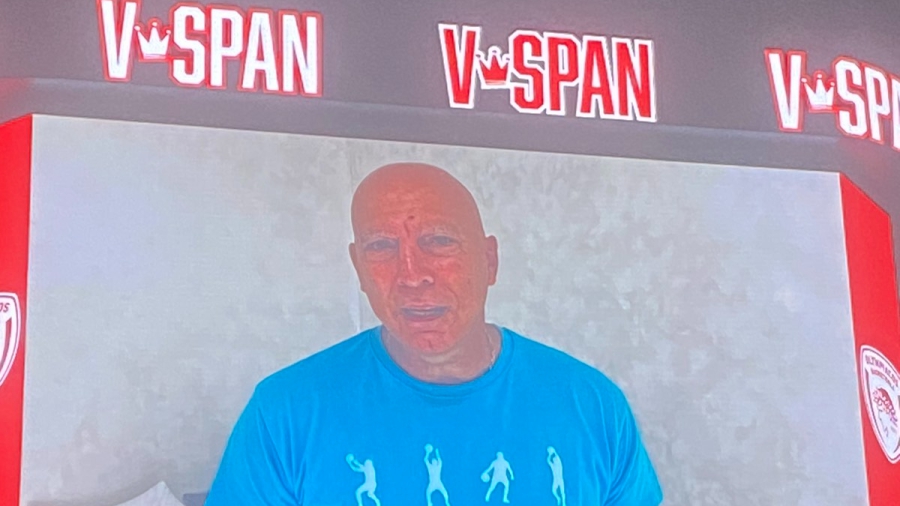 Από τον Γκάλη στους Γιόκιτς, Γκασόλ, Νοβίτσκι: Σταρ του παγκόσμιου μπάσκετ αποθέωσαν τον Σπανούλη στη βραδιά του! (video)