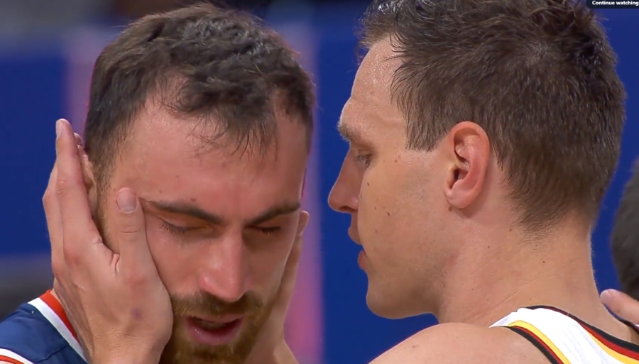Τα κλάματα του Μιλουτίνοφ για τον χαμένο τελικό στην αγκαλιά του Φόιχτμαν! (video)
