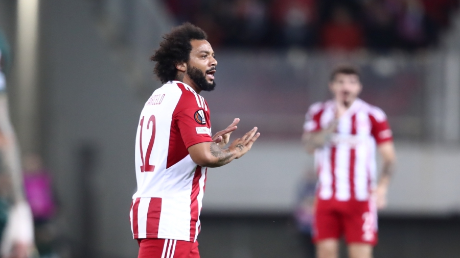 Ολυμπιακός: Όλοι όρθιοι στο Γ. Καραϊσκάκης για την είσοδο του Μαρσέλο! (video)