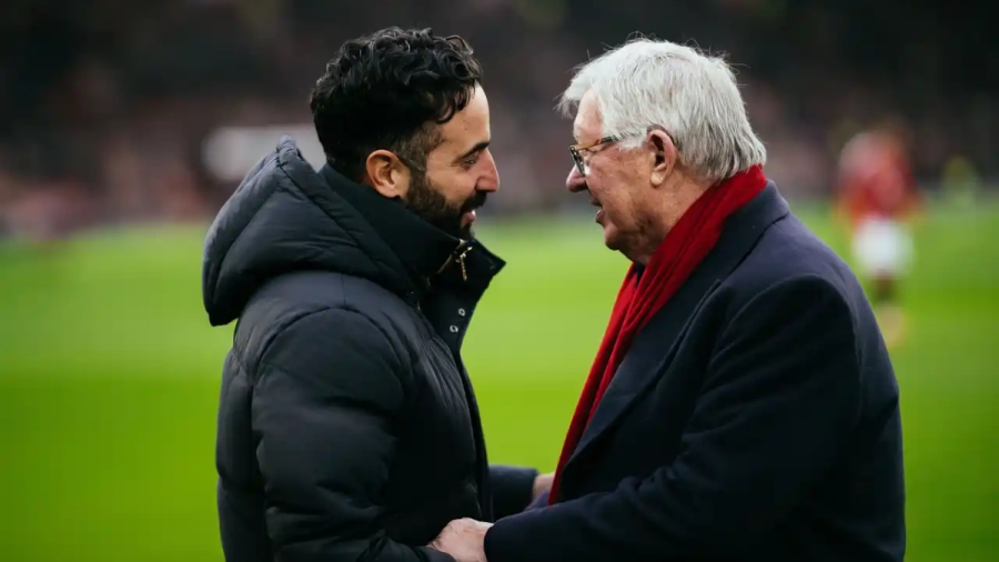 Ο Σερ Άλεξ στηρίζει Αμορίμ: Δύο λέξεις γεμάτες ελπίδα για το μέλλον της Μάντσεστερ Γιουνάιτεντ! (video)