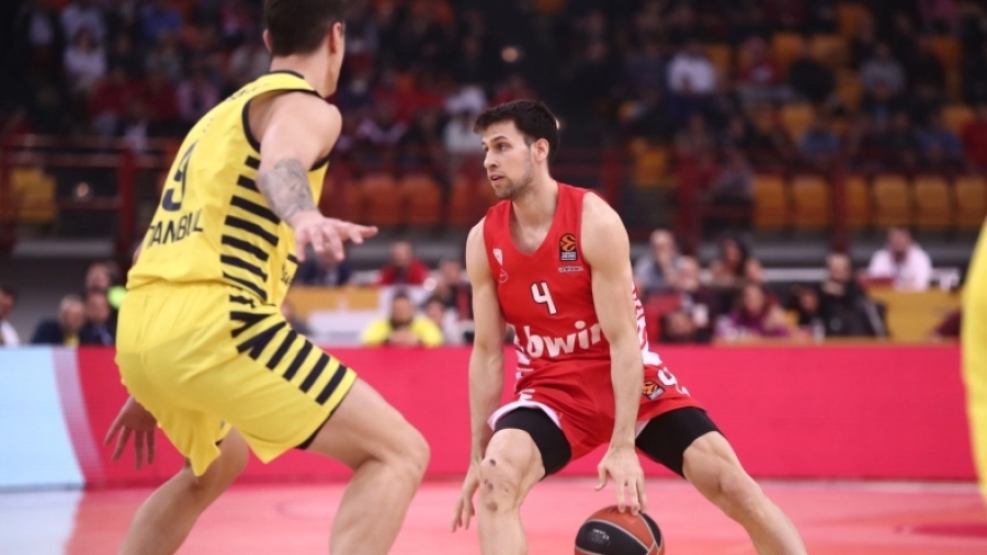 Ολυμπιακός - Φενέρμπαχτσε: Ο Λούντζης έσβησε τα... φώτα στον Έντουαρντς! (video)