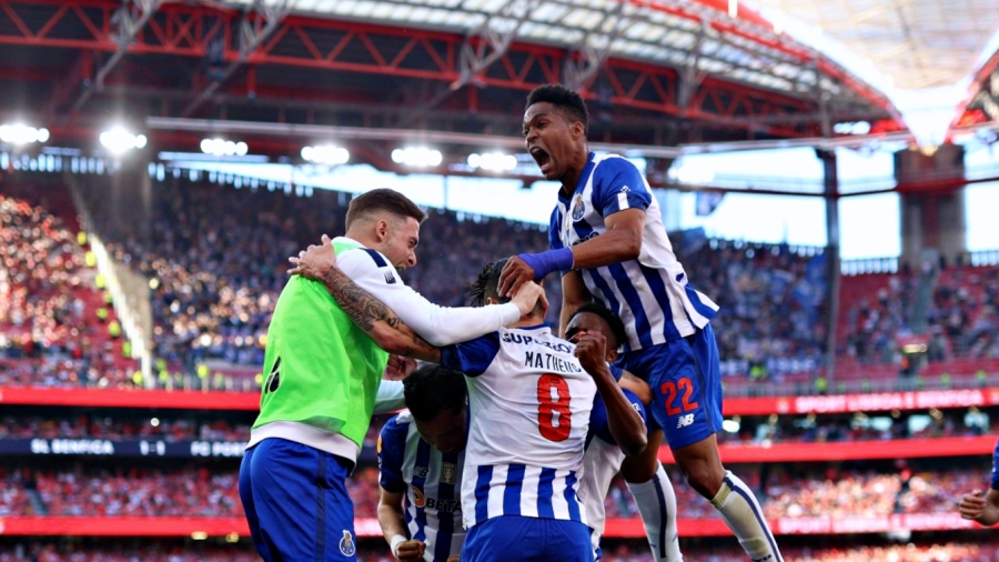 Μπενφίκα - Πόρτο 1-2: Σπουδαία νίκη των «δράκων», συνεχίζουν να ελπίζουν για τον τίτλο! (video)