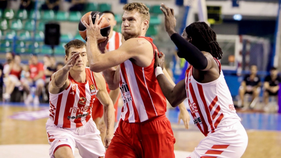 Απολαυστικός Ολυμπιακός, διέλυσε τον Ερυθρό Αστέρα (94-55) με εκπληκτική άμυνα και... Βεζένκοφ (video)