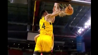 ΑΕΚ: Του… καρφώματος από τον Κουζέλογλου! (video)