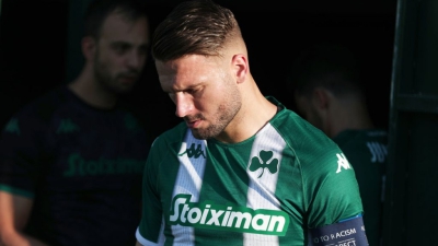 Σένκεφελντ: «Μόλις επέστρεψα από τραυματισμό, οφείλω να σεβαστώ την προσπάθεια των υπόλοιπων»