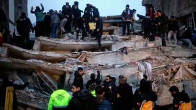 Σεισμός σοκ 7,4 Ρίχτερ στα σύνορα Τουρκίας - Συρίας, με 711 νεκρούς, 3.000 τραυματίες