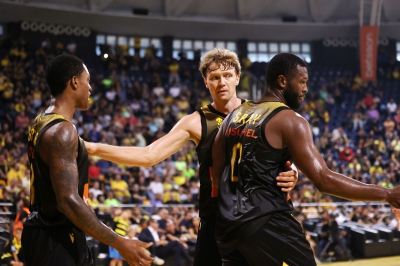 Μπράις και Γκρέι ανανεώνουν με την ΑΕΚ Betsson!