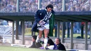 Ρομπέρτο Μπάτζιο: Το συγχωροχάρτι της Φλωρεντίας ήρθε μέσω ενός... κασκόλ! (video)