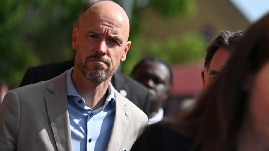 Πανικός κατά την άφιξη του Τεν Χαγκ στο Σέλχαρτ Παρκ (video)