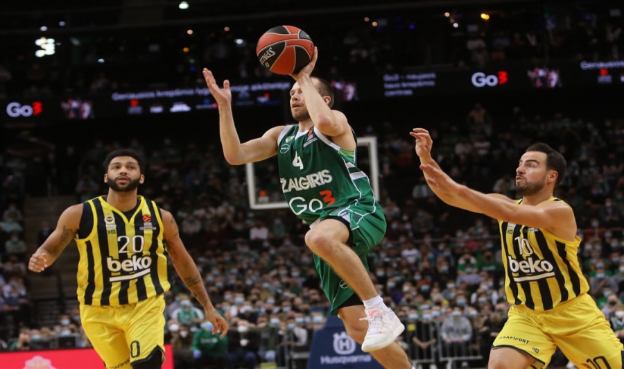 Euroleague Day 11: Το σερί της Ζενίτ, η φυγή του Τζέιμς, η Φενέρ σε κρίση και η σταθερή Μπαρτσελόνα (video)