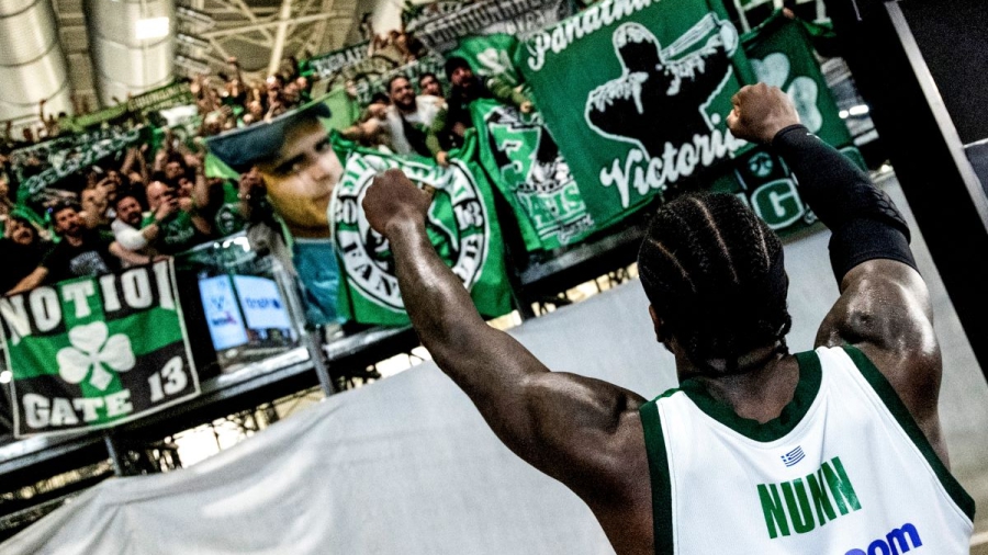 Ο Ναν έγινε «ένα» με τον κόσμο του Παναθηναϊκού στην Μπολόνια! (video)