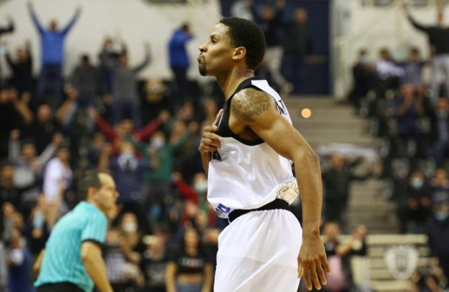 Λοβ: «Μου αρέσει να παίρνω τα μεγάλα σουτ»