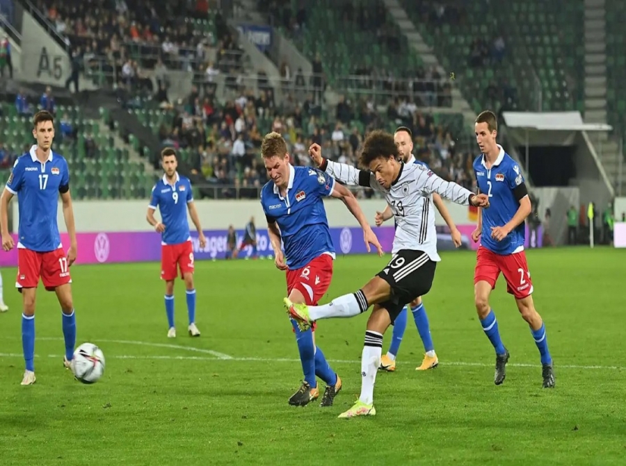 Λιρόι Σανέ: Η επιστροφή στην αγαπημένη θέση του, μας θύμισε την ποιότητα του Γερμανού άσου της Μπάγερν