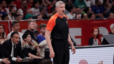 Λουίτζι Λαμόνικα: Σφύριξε το τελευταίο του παιχνίδι