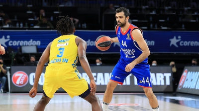 EuroLeague, Day 33: Ο Λάρκιν κουβάλησε την Εφές, στα πλέι-οφ (και) η Μπάγερν!