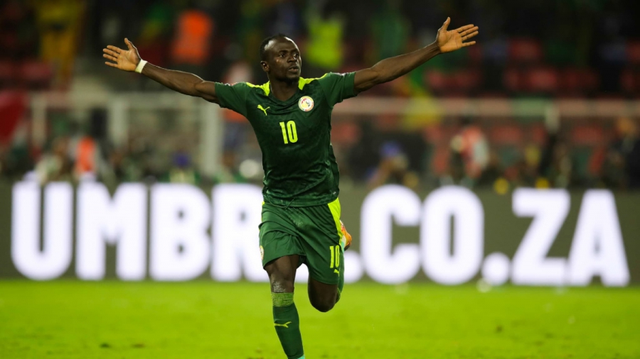 Σαντιό Μανέ: Ένας «σούπερ ήρωας» από τη Σενεγάλη που απλά θέλει να κάνει  καλύτερο τον κόσμο! (video)