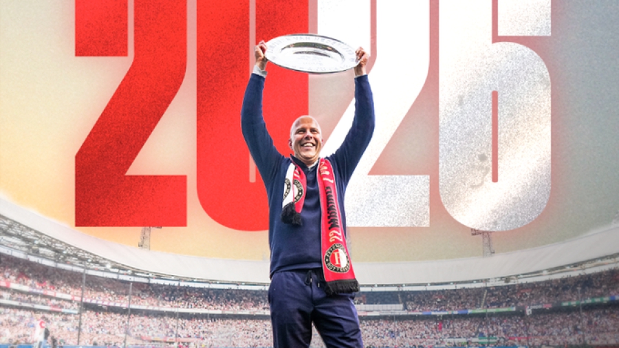 Σλοτ ήταν και... πάει για την Τότεναμ: Παραμένει στη Φέγενορντ έως το 2026!