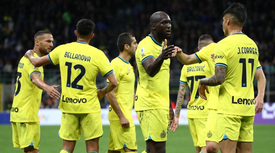Ίντερ – Σασουόλο 4-2: Με καθοριστικό Λουκάκου άφησαν πίσω τη Μίλαν οι «νερατζούρι» (video)