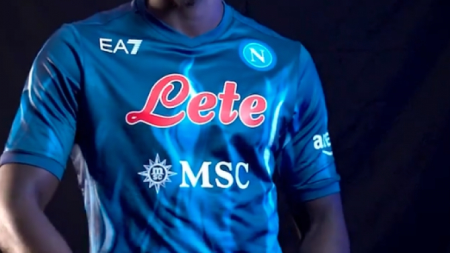 Νάπολι: Έβγαλε ειδική εμφάνιση για του Αγίου Βαλεντίνου!