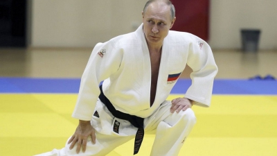 «Αποπέμφθηκε» από τη θέση του επίτιμου προέδρου της Διεθνούς Ομοσπονδίας Τζούντο ο Πούτιν