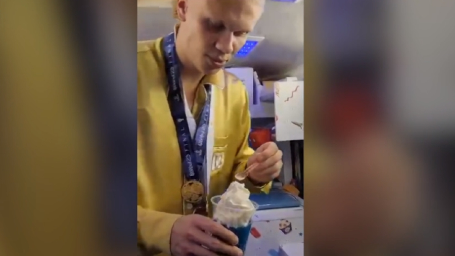 Έρλινγκ Χάαλαντ, ο... παγωτατζής! (video)