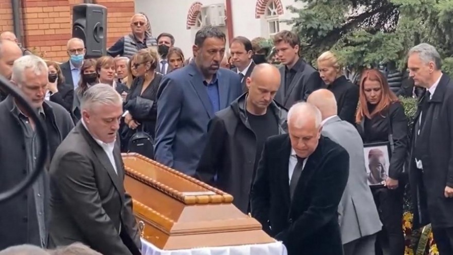 Ντούσαν Ίβκοβιτς: Ομπράντοβιτς, Ντίβατς, Ράτζα και Ζντοβτς συνοδεύουν τον «Ντούντα» στην τελευταία του κατοικία! (video)