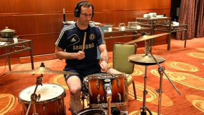 Τσεχ: «Δεν μπορούσα να ηρεμήσω πριν τον τελικό, έπαιζα τρεις ώρες ντραμς»! (video)