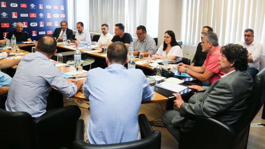 Θέατρο του παραλόγου στον ΕΣΑΚΕ: Οι ομάδες ψηφίζουν για να εγκρίνουν ή όχι τις αποφάσεις της επιτροπής αδειοδότησης που οι ίδιες δημιούργησαν!