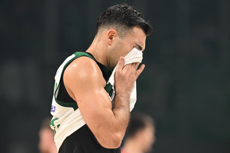 Δεν θα συνεχίσει ο Σλούκας στο ντέρμπι «αιωνίων»!