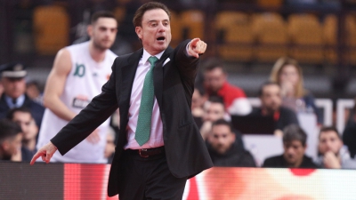 Πιτίνο: «Mατς... εκκλησιαστικού πρωταθλήματος το Κεντάκι - Λούισβιλ μπροστά στο Παναθηναϊκός - Ολυμπιακός» (vid)