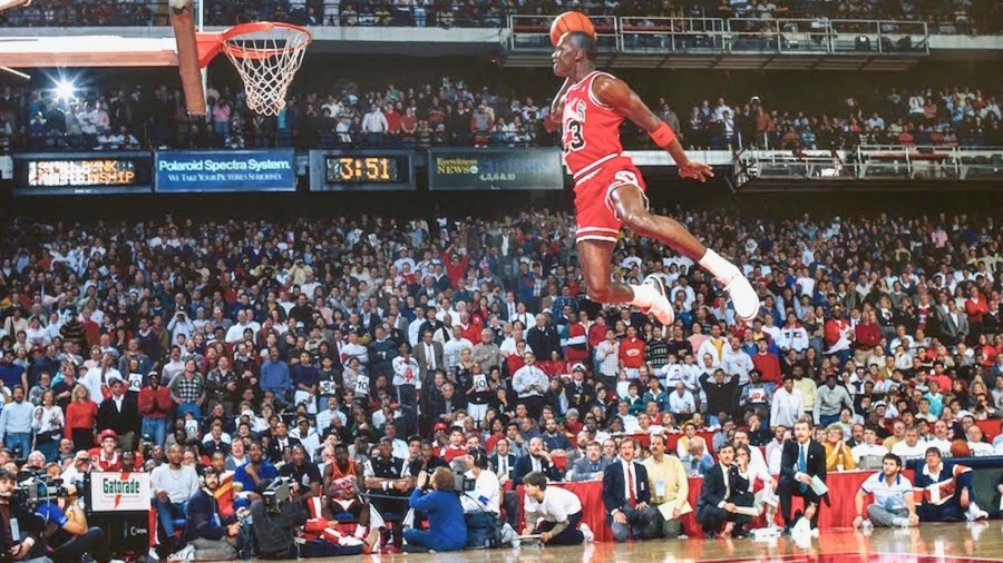 Όταν οι «ανεμόμυλοι» του Ουίλκινς έδωσαν τη θέση τους στον Air-Τζόρνταν (video)